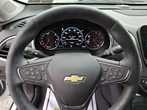 Certified 2025 Chevrolet Malibu LT FWD image 19