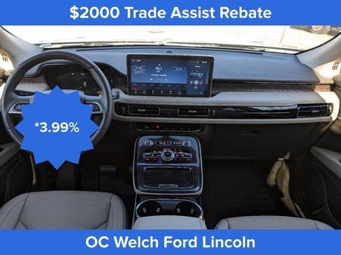 Used 2023 Lincoln Nautilus Reserve w/ Equipment Group 201A image 17