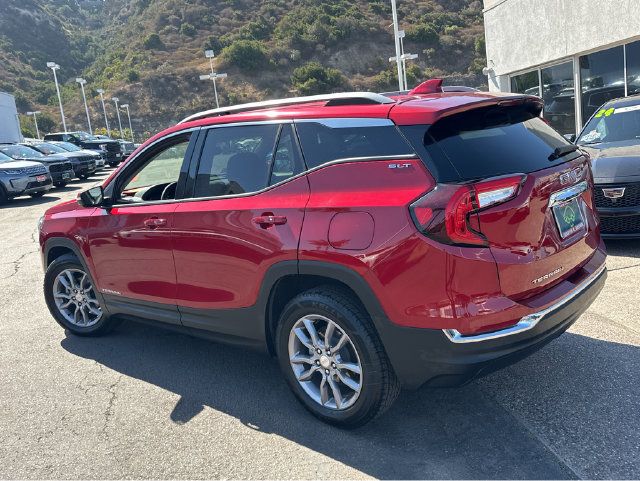 Certified 2023 GMC Terrain SLT FWD image 3