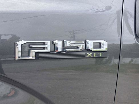 Used 2016 Ford F150 XLT RWD image 13
