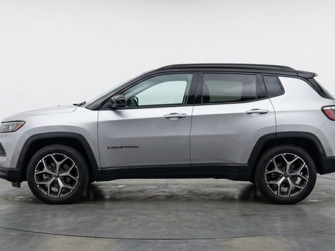 Used 2025 Jeep Compass Limited AWD/4WD image 5