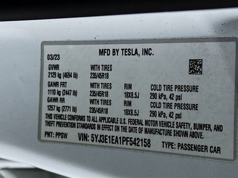 Used 2023 Tesla Model 3 Standard Range image 12