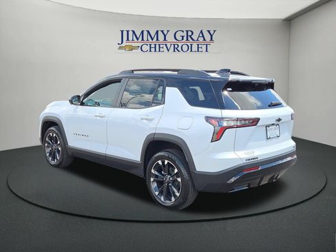 New 2027 Chevrolet Equinox RS w/ Safety and Technology Package FWD image 3