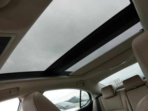 Used 2019 Lexus ES 350 w/ Accessory Package 2 FWD image 32