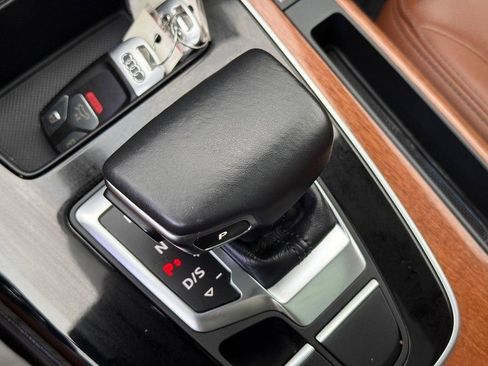 Used 2021 Audi Q5 2.0T Premium w/ Convenience Package image 26