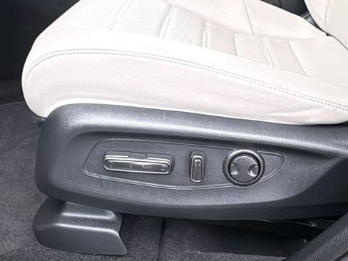 Used 2026 Honda CR-V EX-L image 11