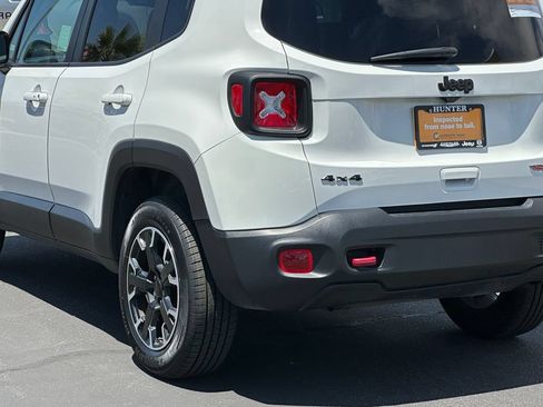 Certified 2023 Jeep Renegade Trailhawk AWD/4WD image 5