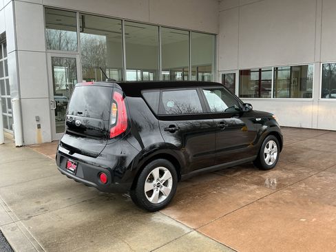 Used 2018 Kia Soul Base image 22