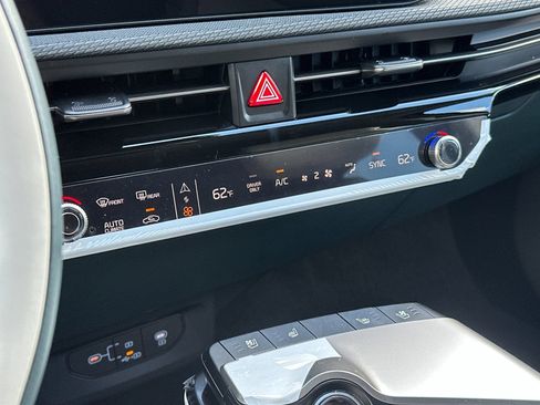 New 2025 Kia EV6 Wind RWD image 21