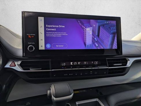 Certified 2026 Toyota Sienna XLE FWD image 14