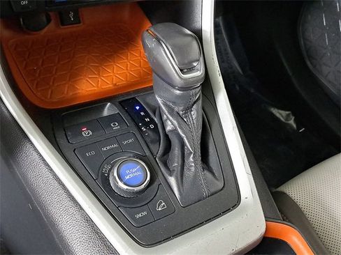 Used 2020 Toyota RAV4 Adventure image 30