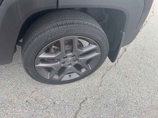 Used 2021 Jeep Renegade Latitude AWD/4WD image 17