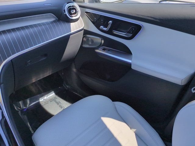 Used 2026 Mercedes-Benz GLC 300 image 17