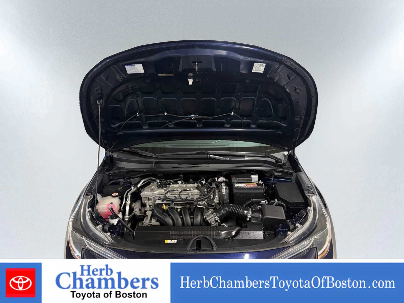 Used 2020 Toyota Corolla LE FWD image 11
