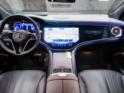 New 2026 Mercedes-Benz EQS 400 4MATIC SUV image 11