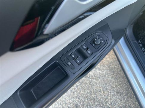 New 2026 Volkswagen Taos S AWD/4WD image 13