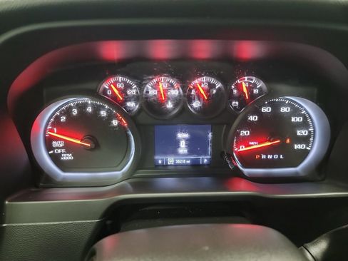 Used 2022 Chevrolet Silverado 1500 Custom image 18