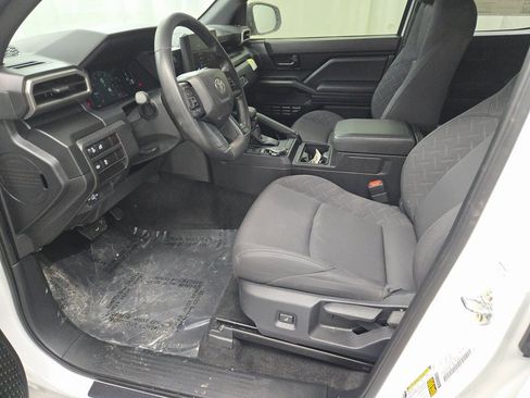 Used 2025 Toyota Tacoma SR image 17