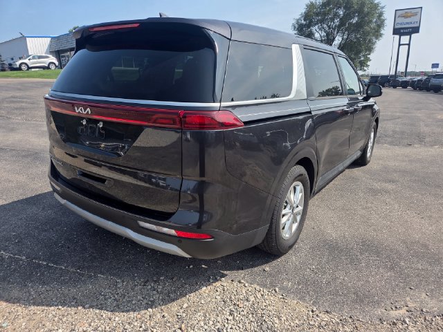 Used 2022 Kia Carnival LX FWD image 9