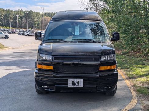 New 2026 Chevrolet Express 2500 Extended w/ Driver Convenience Package RWD image 6