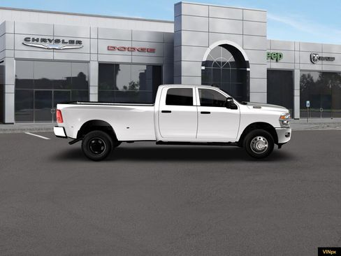 New 2026 RAM 3500 Tradesman image 9