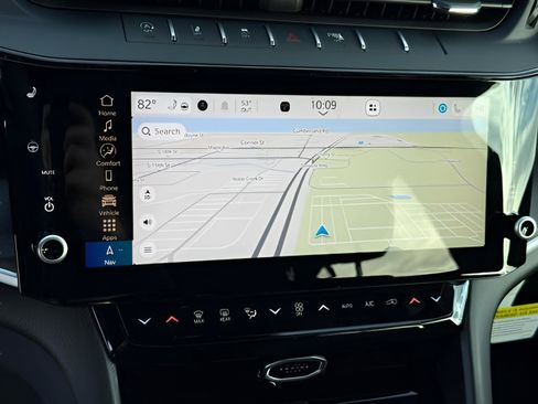 New 2026 Jeep Grand Cherokee Altitude AWD/4WD image 21