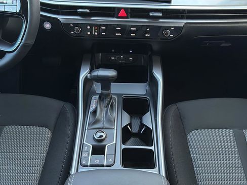New 2026 Kia Sorento LX FWD image 23