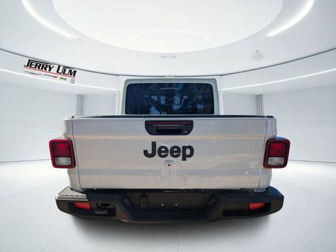 New 2026 Jeep Gladiator Sport image 4