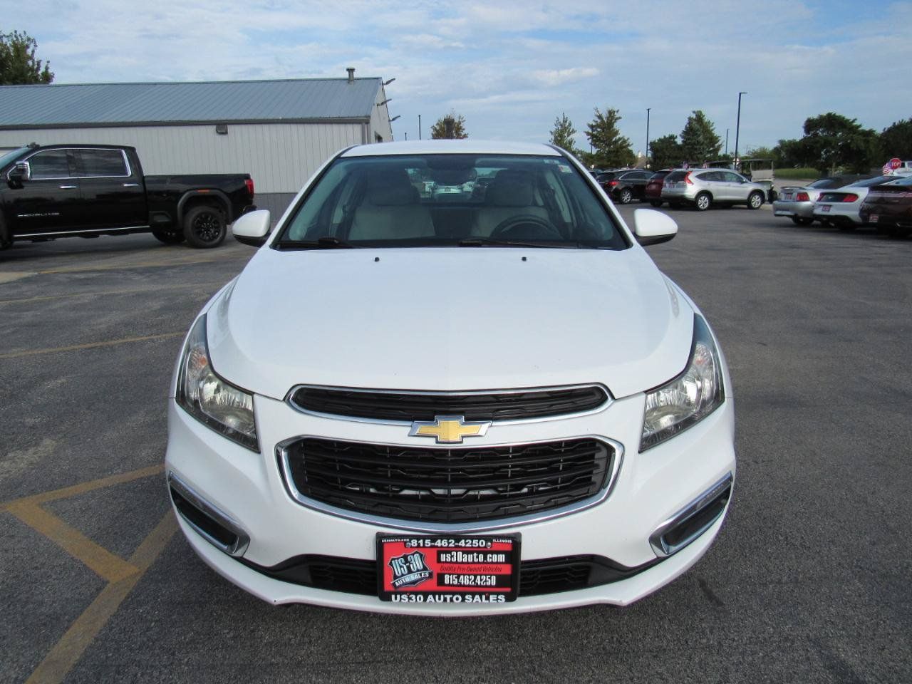 Used 2016 Chevrolet Cruze LT FWD image 9