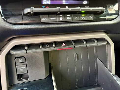 Used 2025 Toyota Tundra SR5 w/ SR5 Convenience Package image 39