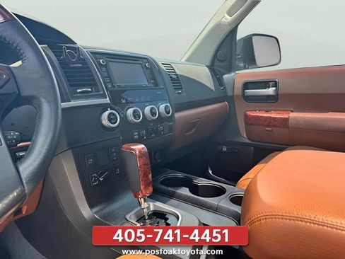 Used 2018 Toyota Sequoia Platinum RWD image 15