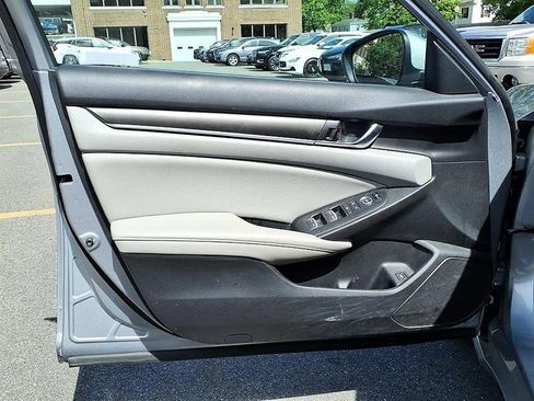 Used 2020 Honda Accord LX image 17