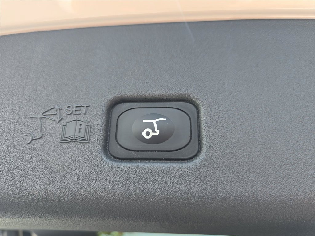 New 2026 Lincoln Nautilus Reserve AWD/4WD image 24