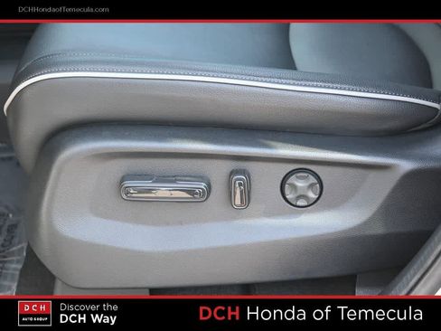 Certified 2025 Honda Odyssey Touring image 17