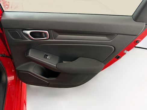 Used 2025 Honda Civic Sport image 30