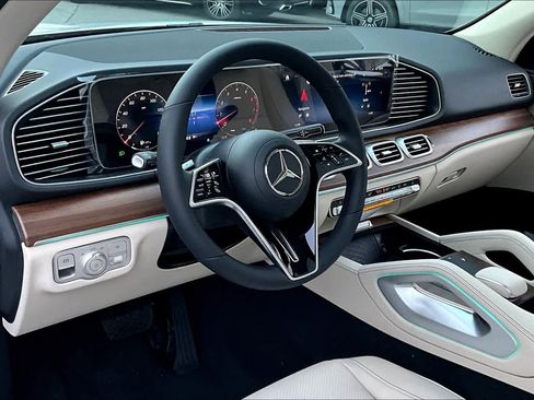 Used 2026 Mercedes-Benz GLE 450 GLE 450 image 17