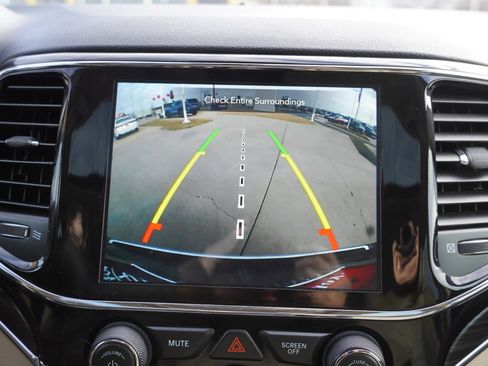 Used 2020 Jeep Grand Cherokee Limited image 38