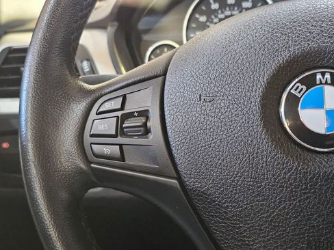 Used 2016 BMW 320i Sedan image 16