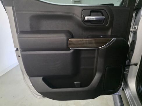Certified 2022 Chevrolet Silverado 1500 RST image 21