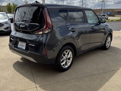 Used 2023 Kia Soul LX w/ Option Group 015