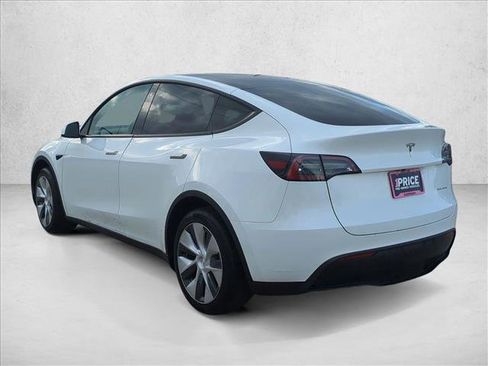 Used 2023 Tesla Model Y Long Range image 7