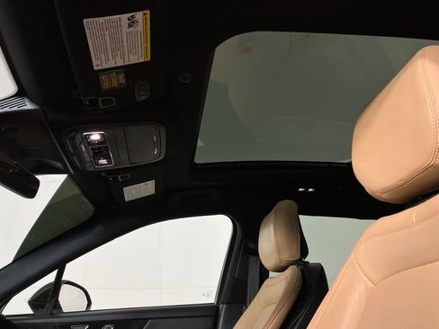 Used 2022 Lincoln Corsair Grand Touring w/ Elements Technology Bundle image 34