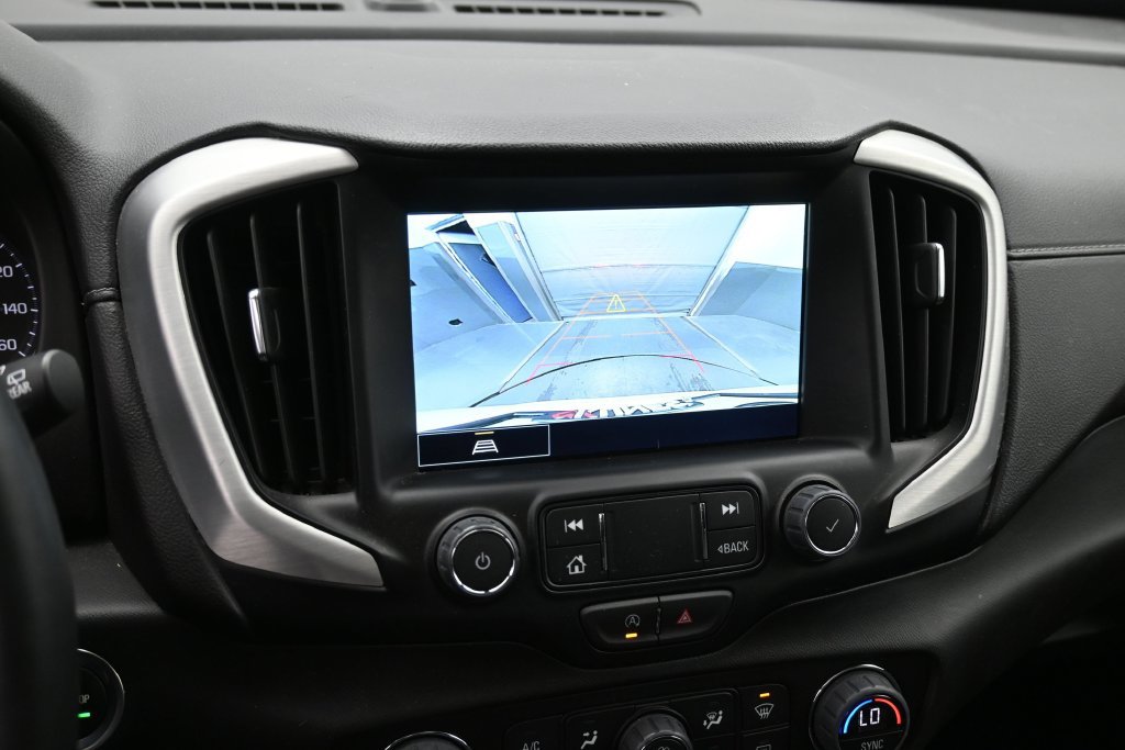 Used 2024 GMC Terrain SLT w/ Elevation Edition AWD/4WD image 14