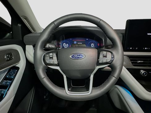 New 2026 Ford Explorer Platinum w/ LUX Leather Package AWD/4WD image 9