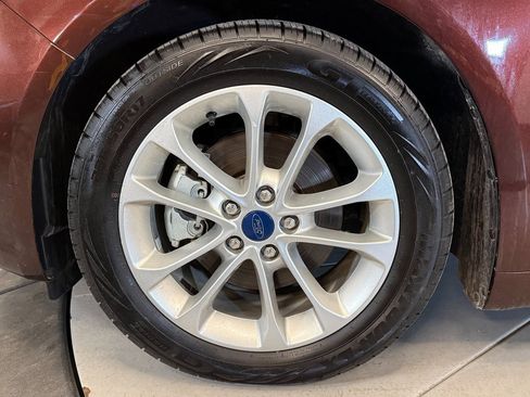 Used 2019 Ford Fusion SE image 26