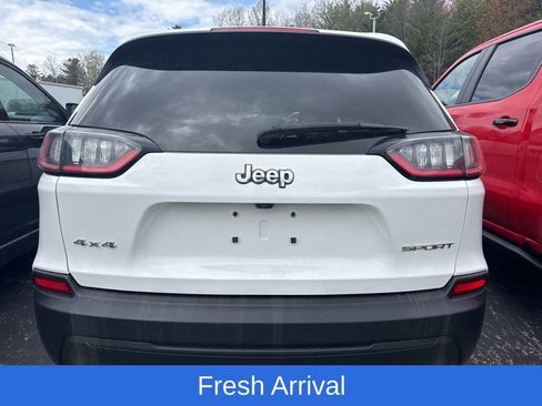 Used 2019 Jeep Cherokee Sport w/ Cold Weather Group AWD/4WD image 5