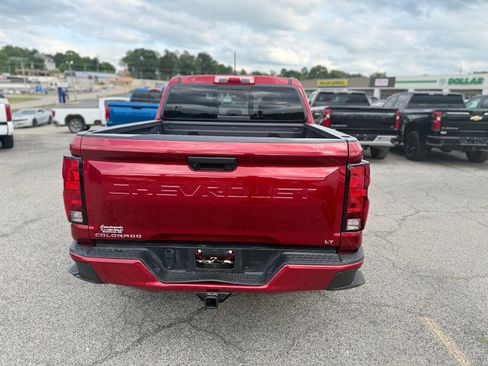 Used 2023 Chevrolet Colorado LT w/ LT Convenience Package AWD/4WD image 4