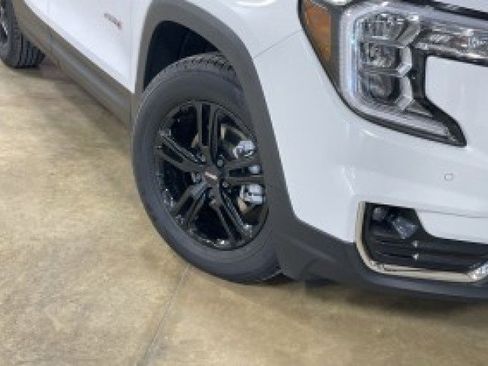 Used 2022 GMC Terrain AT4 w/ Infotainment Package II AWD/4WD image 12
