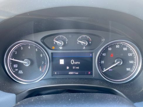 Used 2024 Buick Enclave Essence w/ Experience Buick Package AWD/4WD image 9
