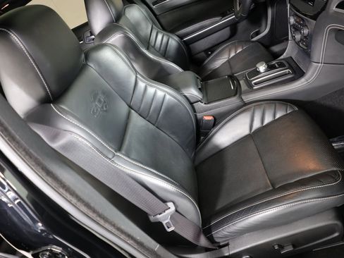 Used 2023 Chrysler 300 C RWD image 31